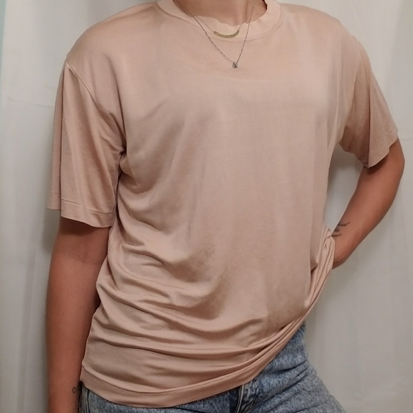 Vintage Tops - Woman's Cream 100% silk Crewneck top